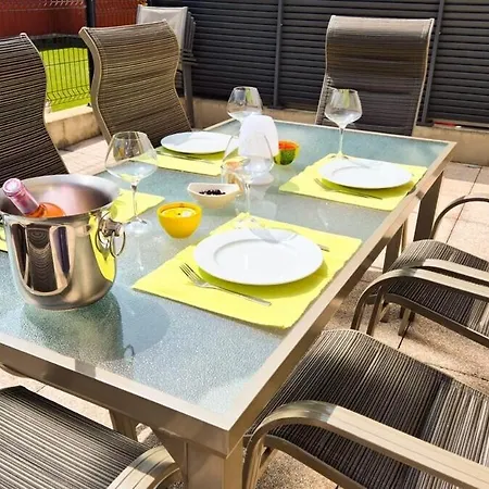 T4 Avec Grande Terrasse - Bbq - Parking