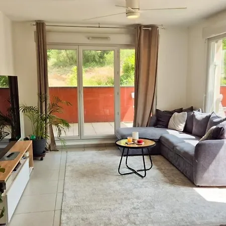 T4 Avec Grande Terrasse - Bbq - Parking La Trinité